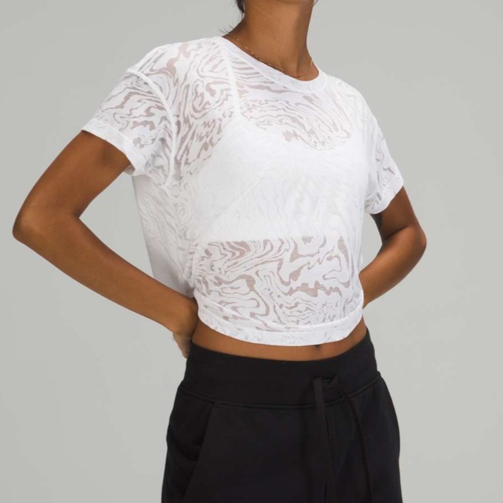 Lululemon Cates Tee *Veil White NWOT